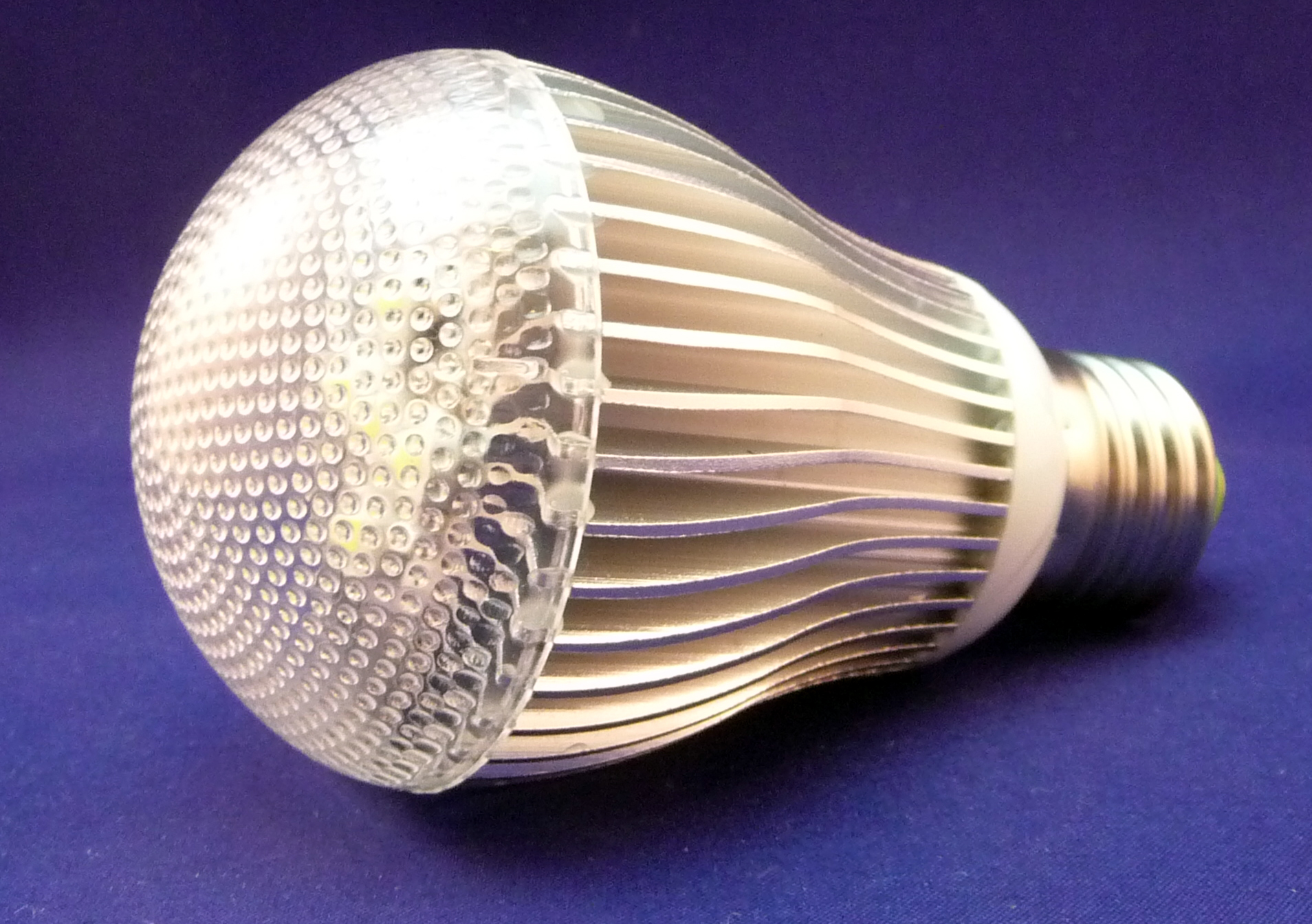 13029_0JbZwCeUZUlBoD 50W LED Strahler mit Bewegungsmelder IP44